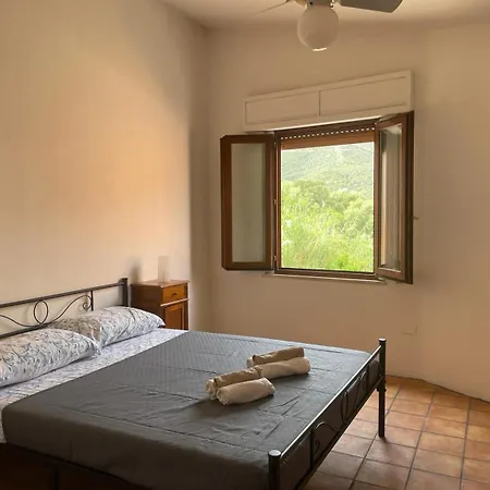 Holiday home La Casa Del Cedro A 8 *